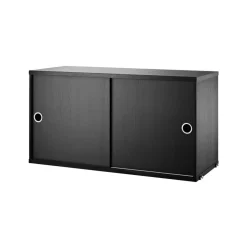 String kaappi liukuovella, saarni musta petsattu, 78x30 cm